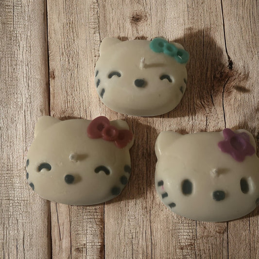 Hello Kitty 2oz Candles