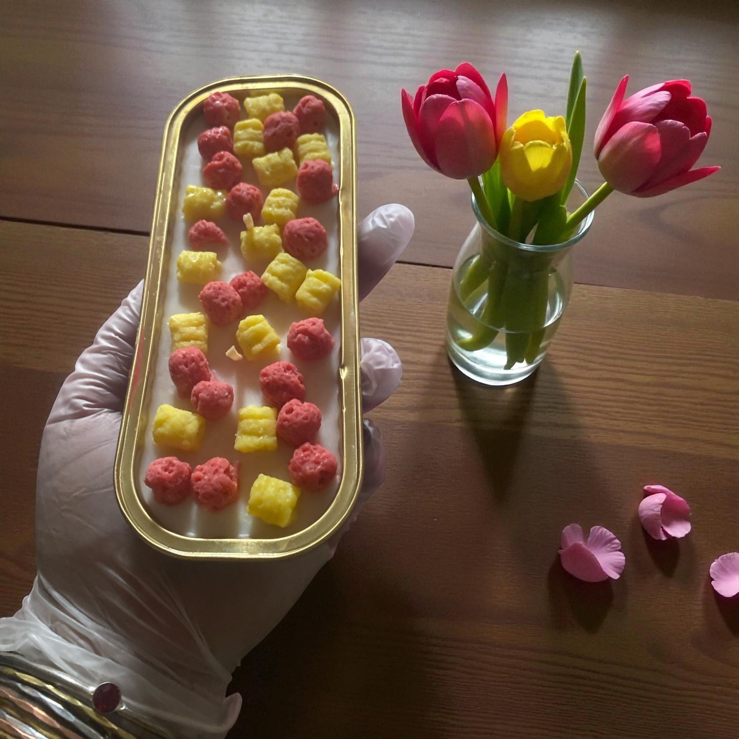 Crunch Berry  Dessert Candle