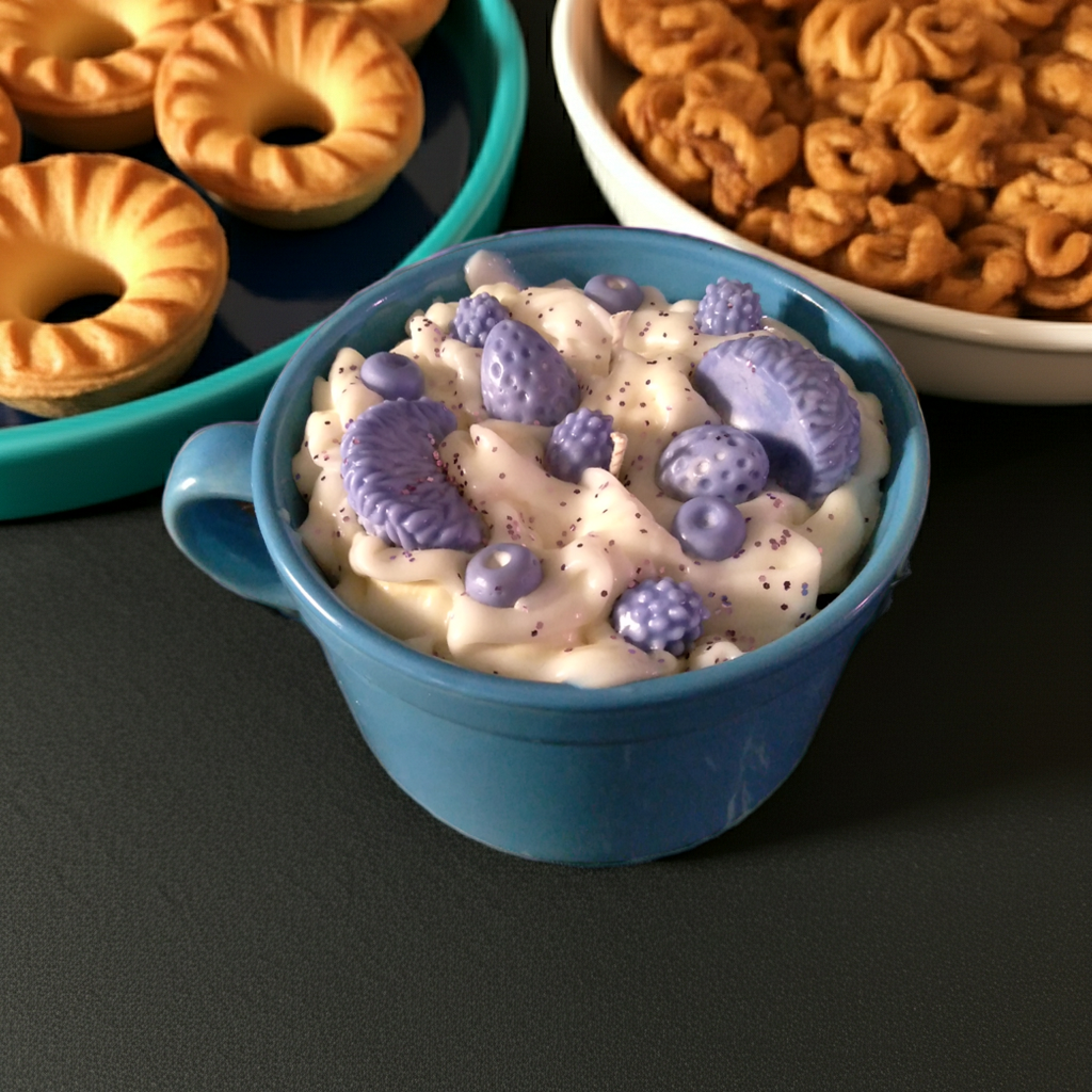 Blueberry pie scented Candle