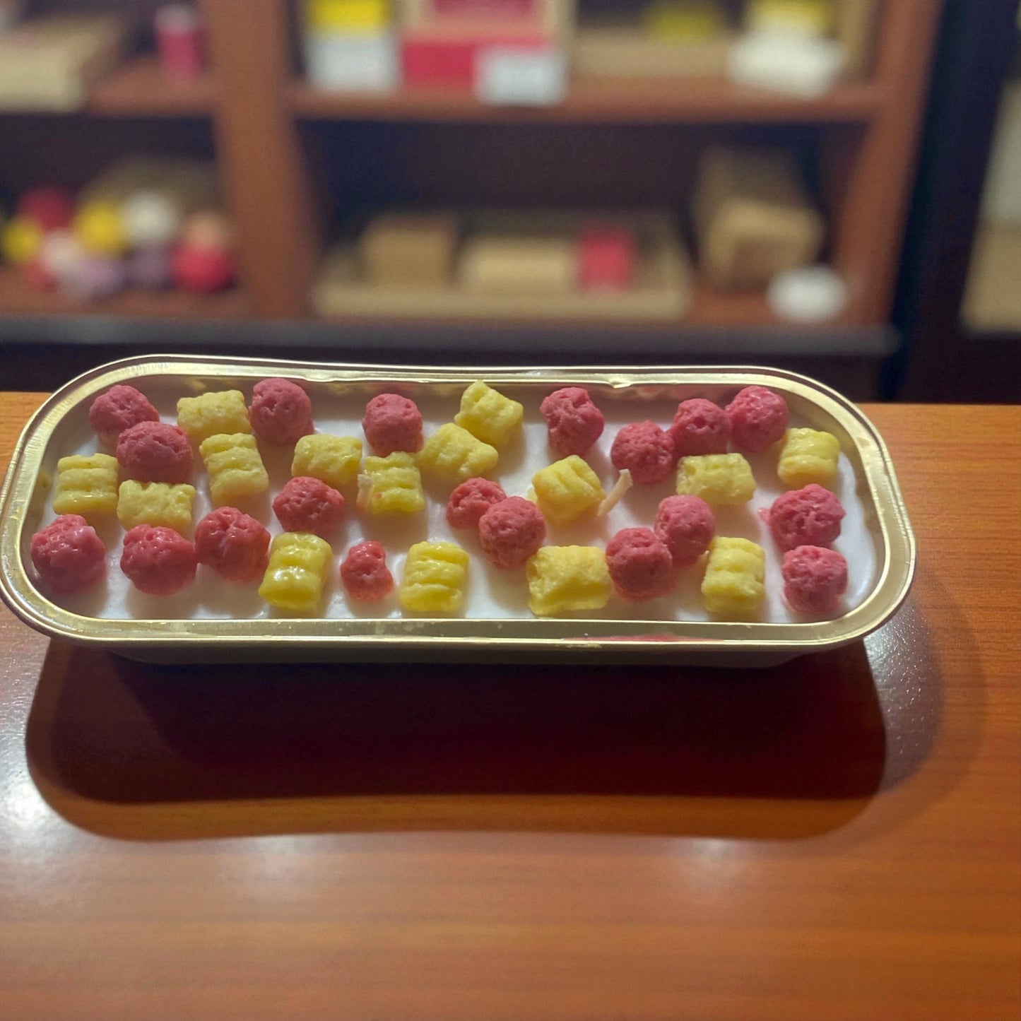 Crunch Berry  Dessert Candle